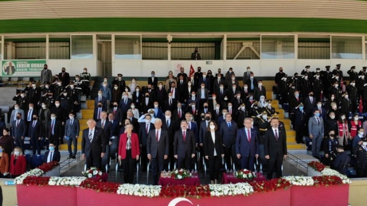 MUĞLA'DA 29 EKİM COŞKUYLA KUTLANDI