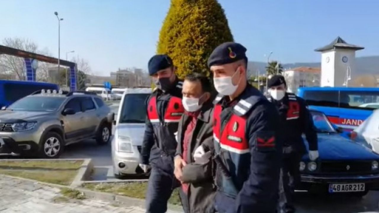 MENTEŞE'DE OĞLUNU ÖLDÜREN BABA ADLİYEYE SEVK EDİLDİ