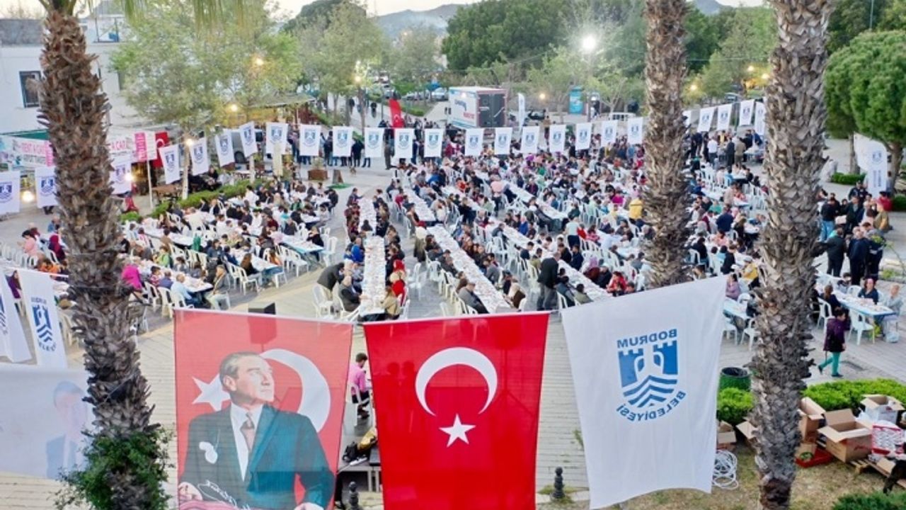 Bodrum Belediyesi'nin İftar Programları Sürüyor