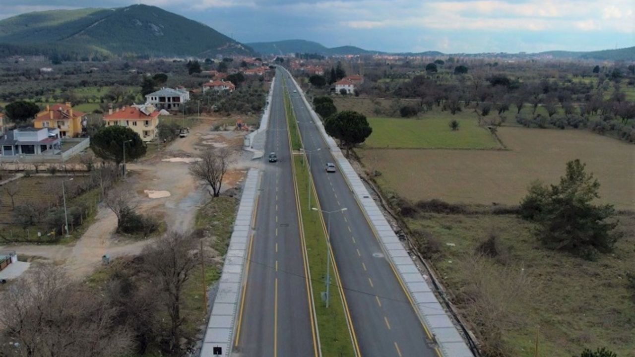 Büyükşehir'in Ula'daki Alt ve Üst Yapı Yatırımı İle Çevre Düzenlemesi Tamamlandı