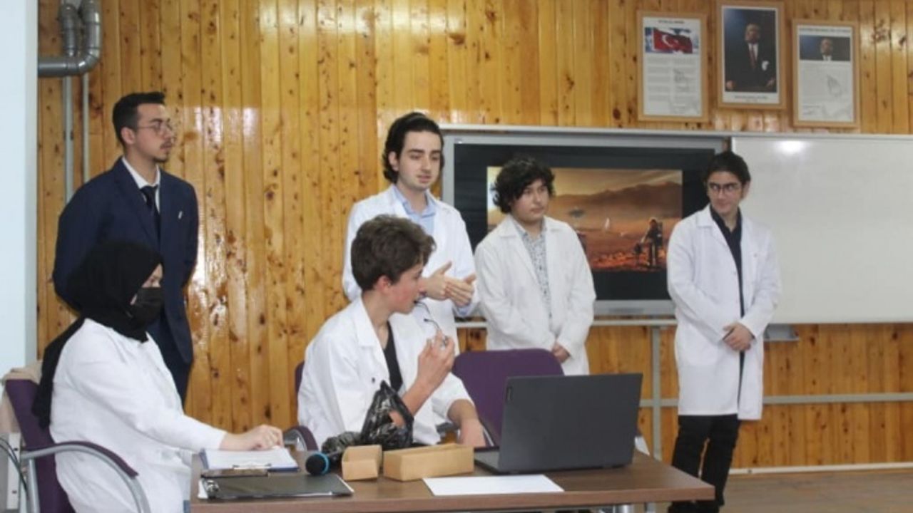 Köyceğiz Anadolu Lisesi Öğrencileri Mars’ta Yaşamı Konuştu