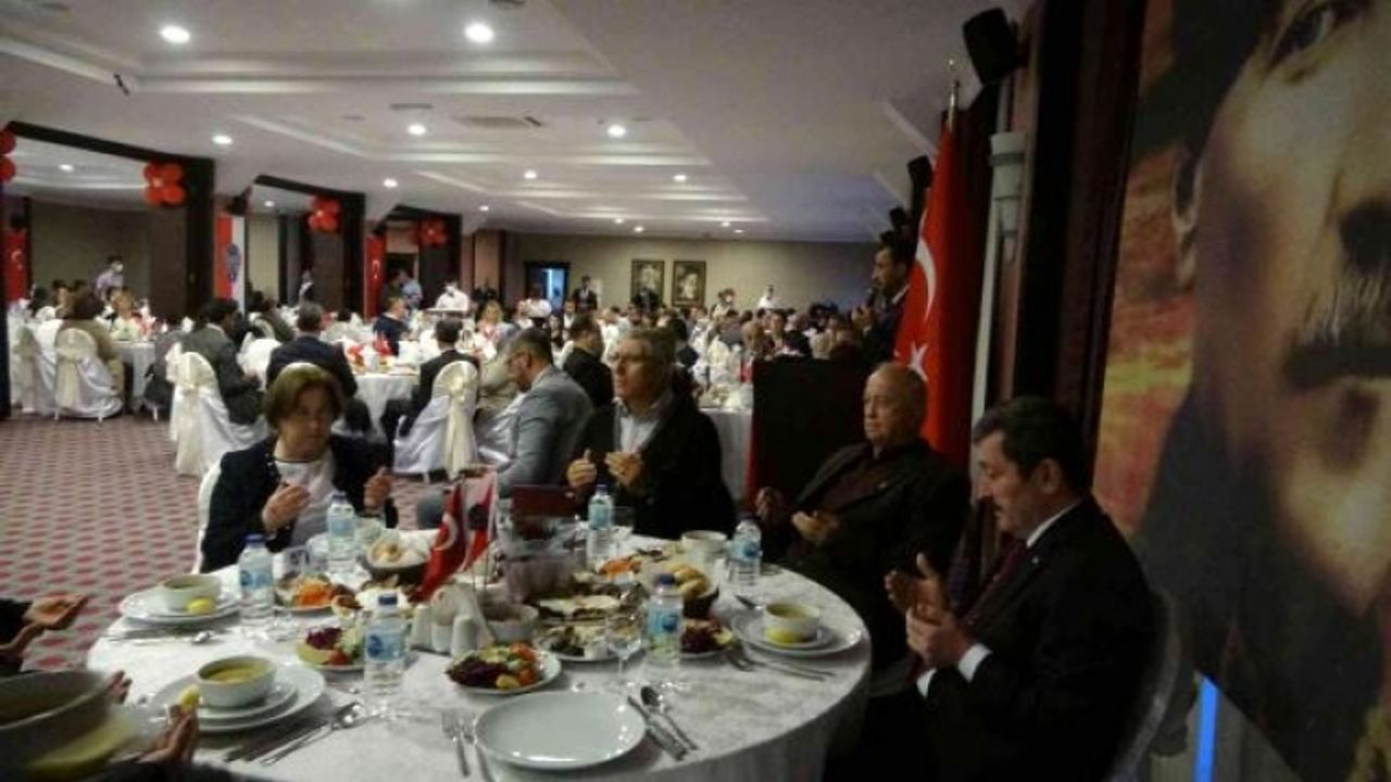 Muğla Valisi Tavlı, Marmaris'teki İftar Programında Polisler, Şehit Aileleri Ve Gaziler İle Buluştu