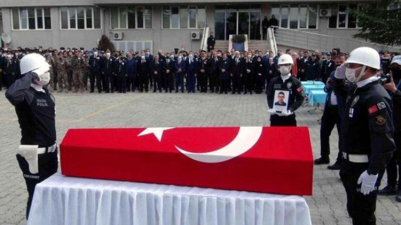 Şehit Polis Aytaç Babayiğit İçin Muğla Emniyetinde Tören Düzenlendi
