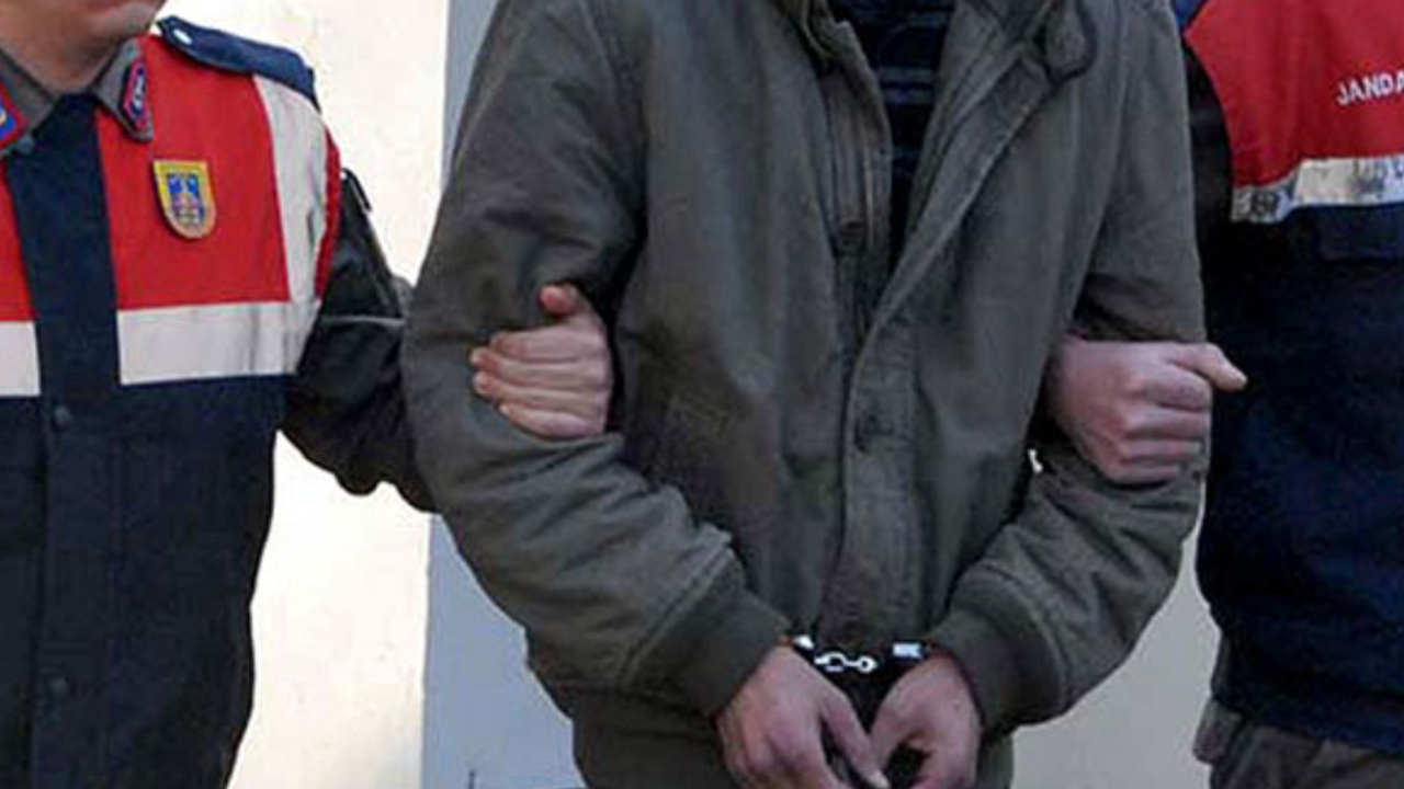 Ula'da Göçmen Kaçakçısı 3 Şahıs Tutuklandı