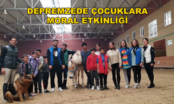 MUĞLA'DA DEPREMZEDE ÇOCUKLAR AT ÇİFTLİĞİNDE ATA BİNDİ
