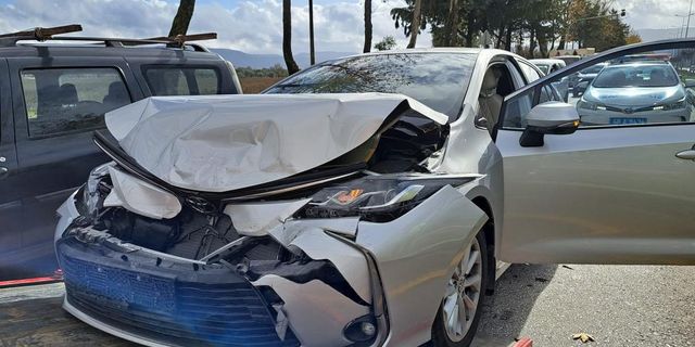 Menteşe'de Feci Kaza: 3 Şahıs Yaralandı