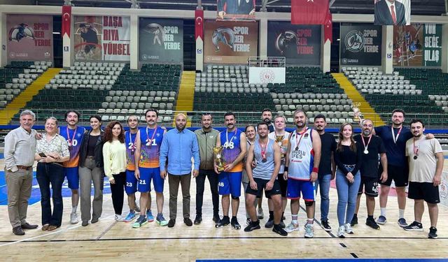 Muğla’da kamu kurumları parkede ter döktü: Şampiyon belli oldu