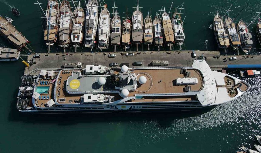"SH Diana" 106 yolcusuyla Fethiye’de