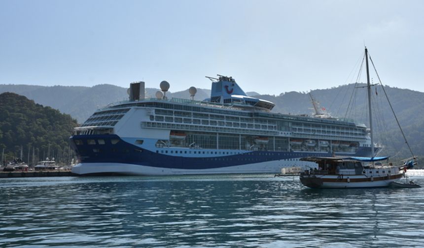 "Marella Discovery 2" Marmaris’e demir attı!